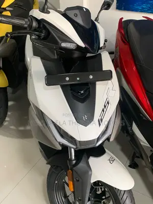 New Hero Xoom 125 2026 White