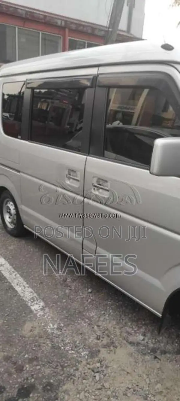 Suzuki Every 2015 Van (Used)