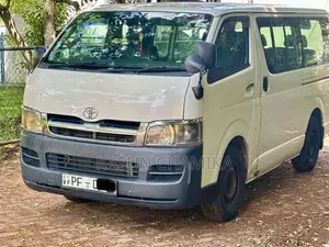 Toyota KDH 200 2006 Van (Used)