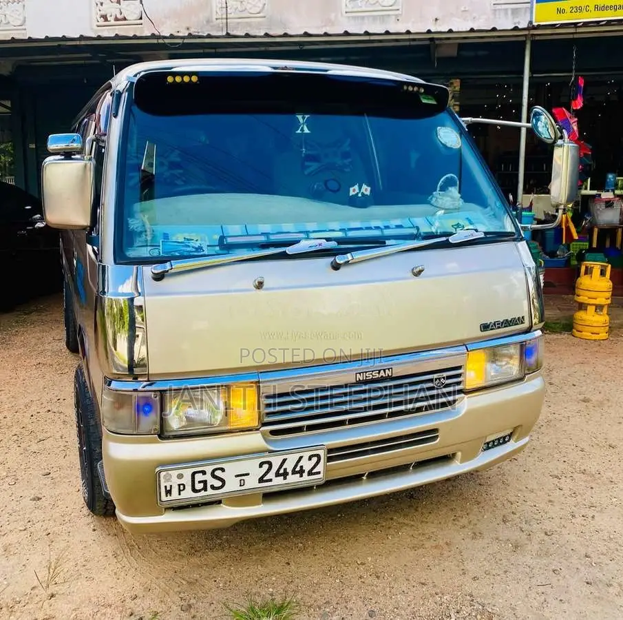 Nissan Caravan 1996 Van (Used)