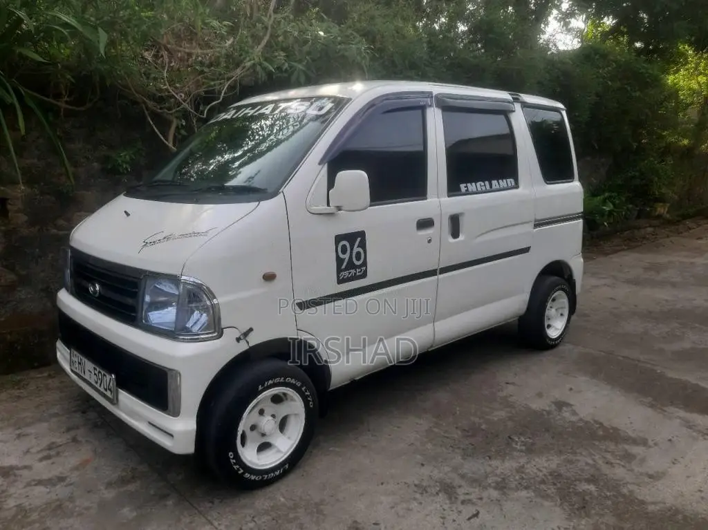 Daihatsu S200 2000 Van (Used)