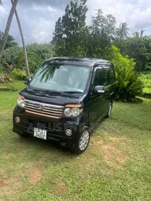 Daihatsu ATRAI 2017 Van (Used)