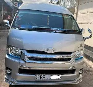 Toyota KDH High Roof 223B 2009 Van (Used)