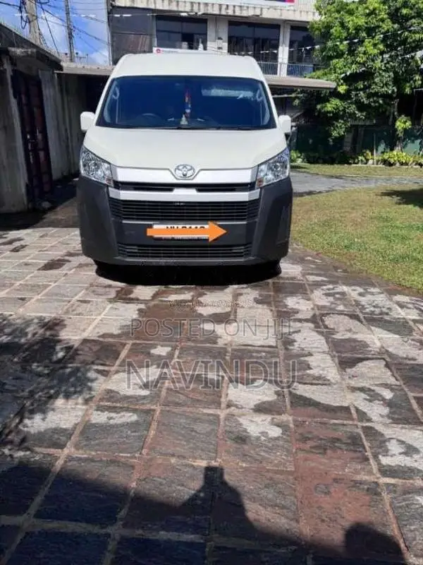 Toyota HIACE 2025 Van (Used)
