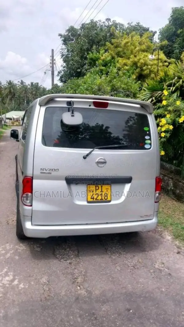 Nissan NV200 2014 Van (Used)
