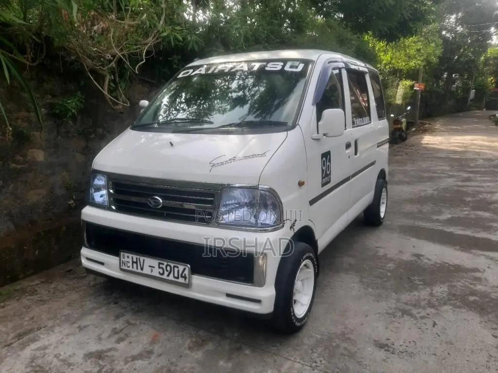 Daihatsu S200 2000 Van (Used)