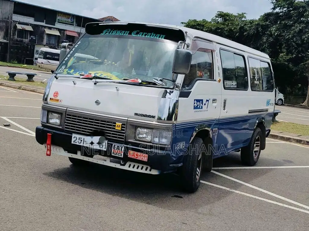 Nissan Caravan 1993 Van (Used)