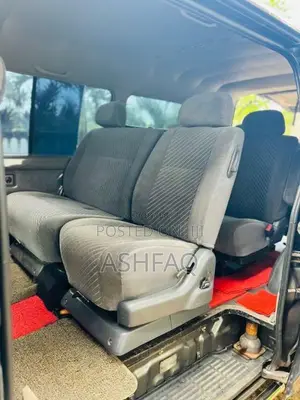 Nissan Caravan 2000 Van (Used)