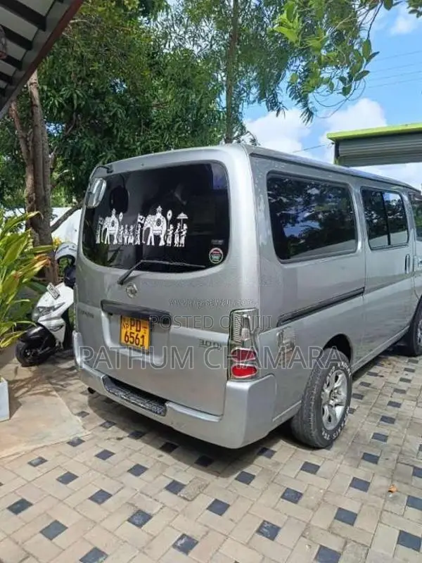 Nissan E25 2007 Van (Used)
