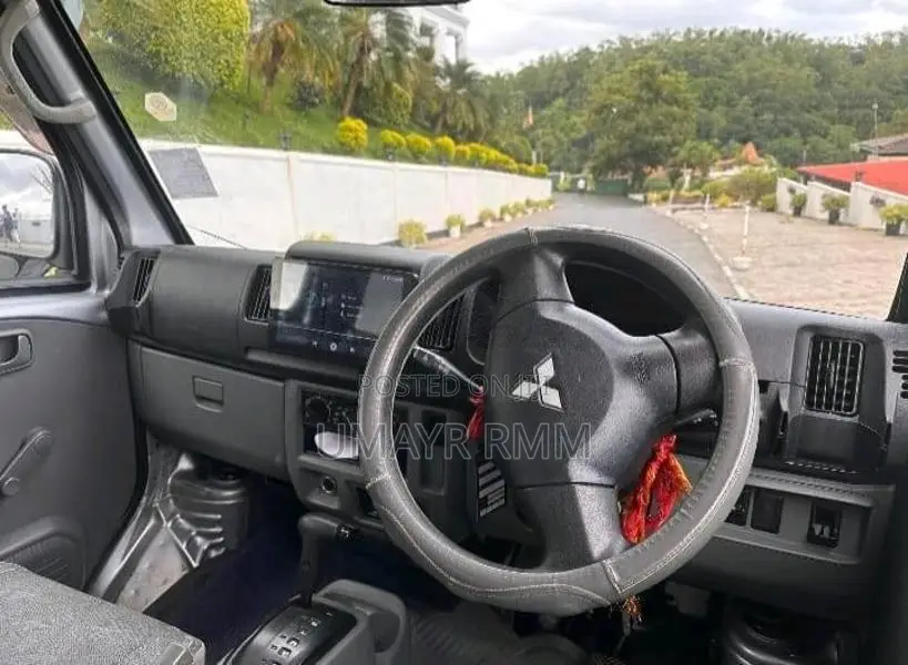 Mitsubishi MiniCab 2017 Van (Used)