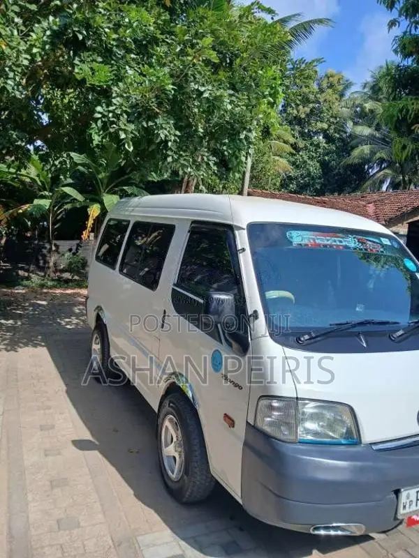 Mazda Lion Face 2010 Van (Used)