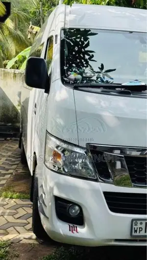 Nissan NV 350 2017 Van (Used)
