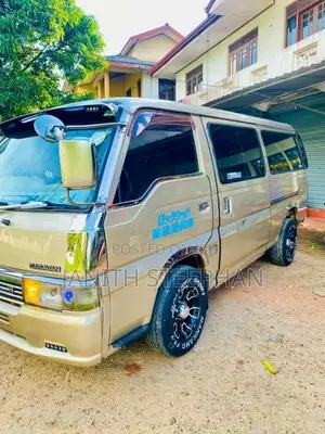 Nissan Caravan 1996 Van (Used)