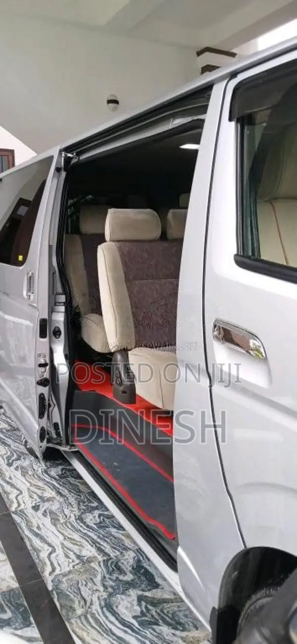 Toyota KDH 2007 Van (Used)