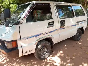Toyota TownAce 1988 Van (Used)