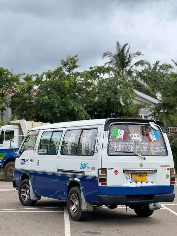 Nissan Caravan 1993 Van (Used)