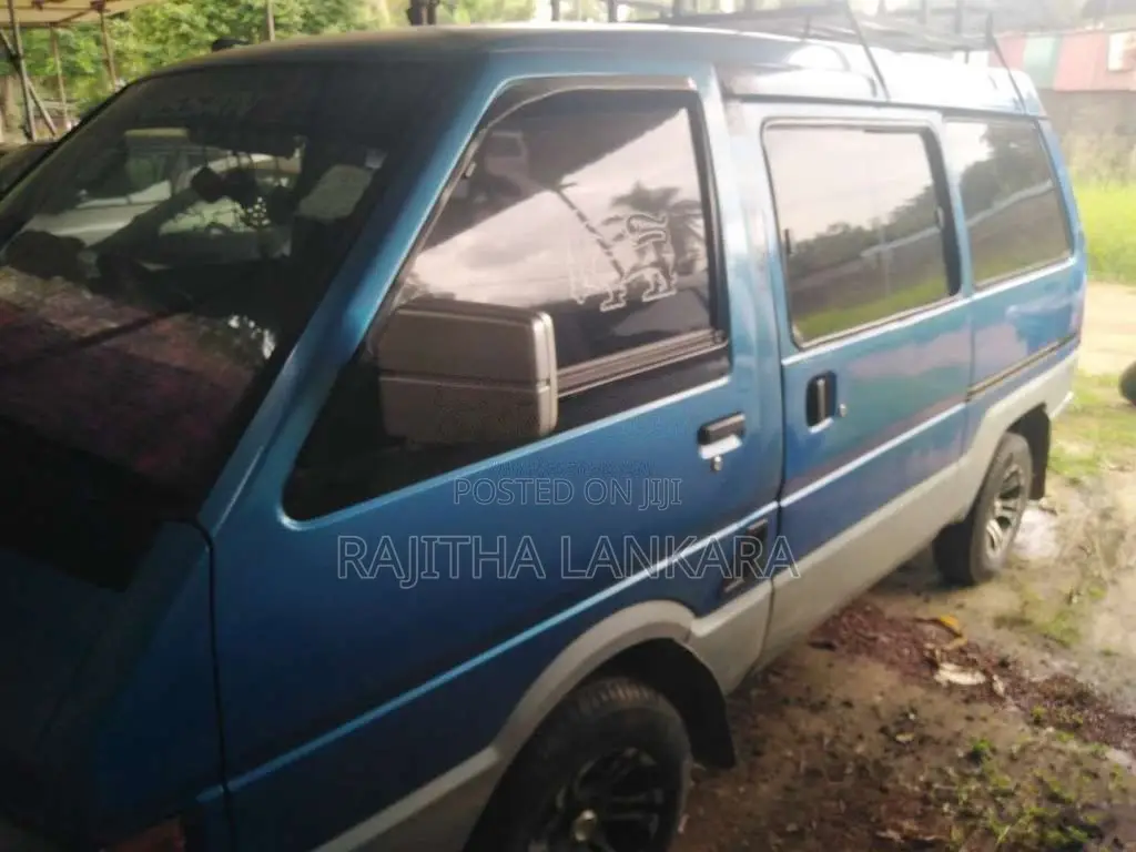 Nissan Largo 1996 Van (Used)