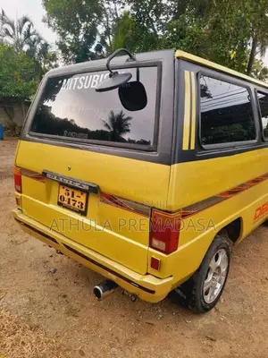 Mitsubishi L300 1980 Van (Used)