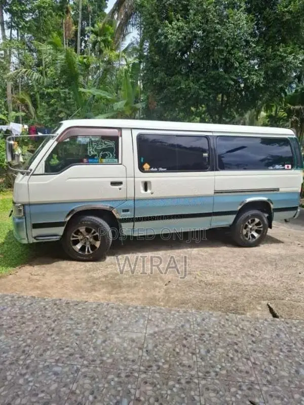 Nissan Caravan 1998 Van (Used)