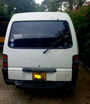 Mitsubishi PO15 2011 Van (Used)