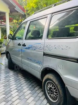 Toyota Townace Noah CR51 1997 Van (Used)