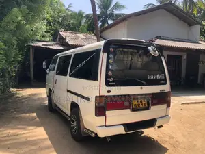 Nissan Caravan 1990 Van (Used)