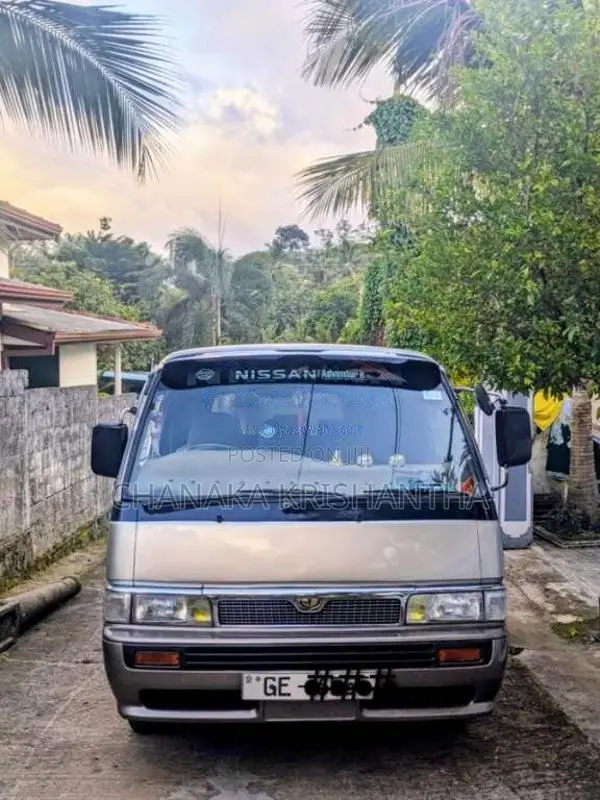 Nissan Caravan 1998 Van (Used)