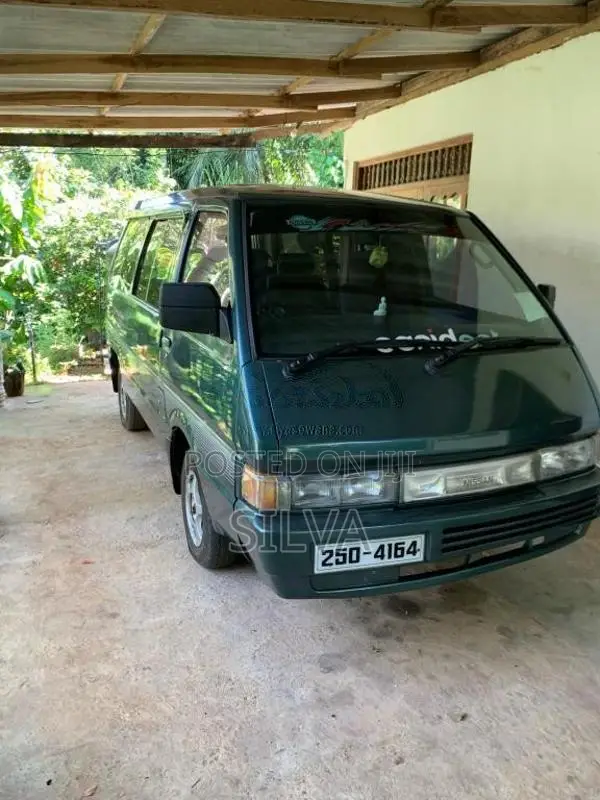 Nissan Largo 1996 Van (Used)