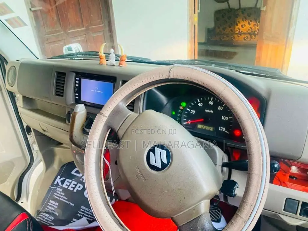 Suzuki Every 2010 Van (Used)