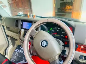 Suzuki Every 2010 Van (Used)