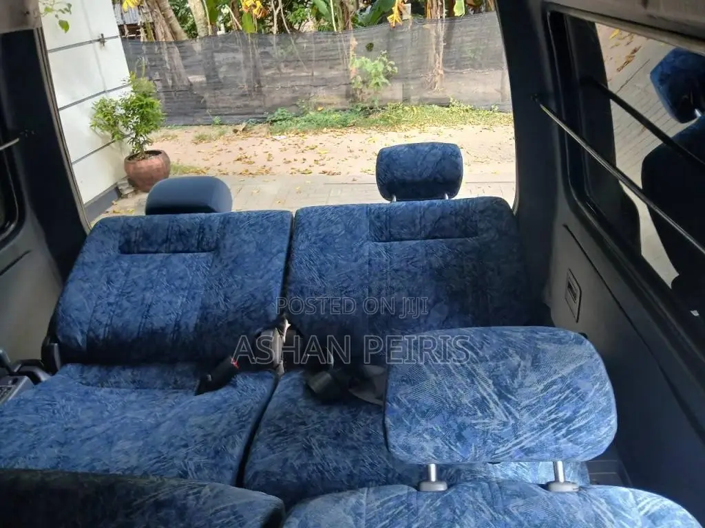 Mazda Lion Face 2010 Van (Used)