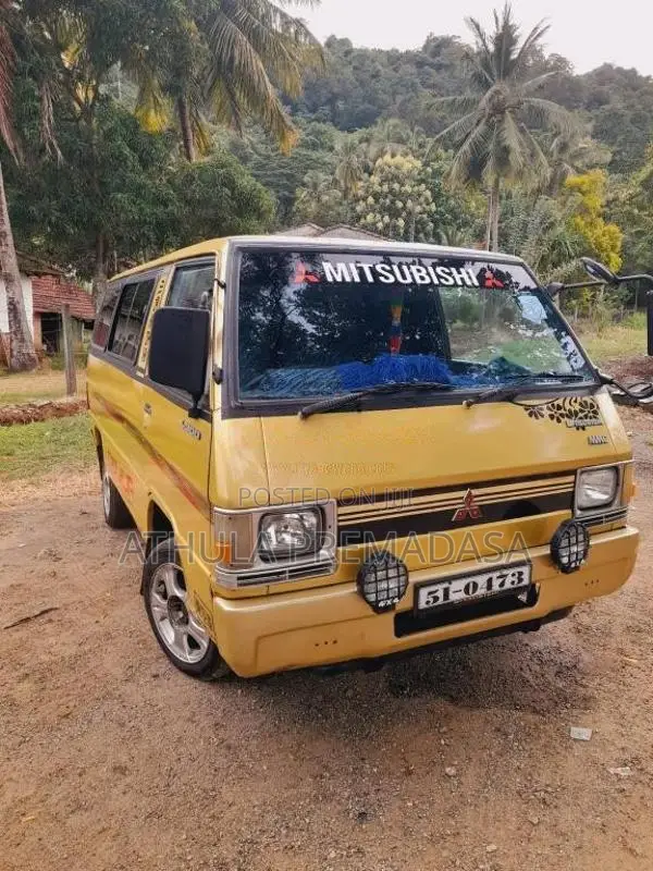 Mitsubishi L300 1980 Van (Used)