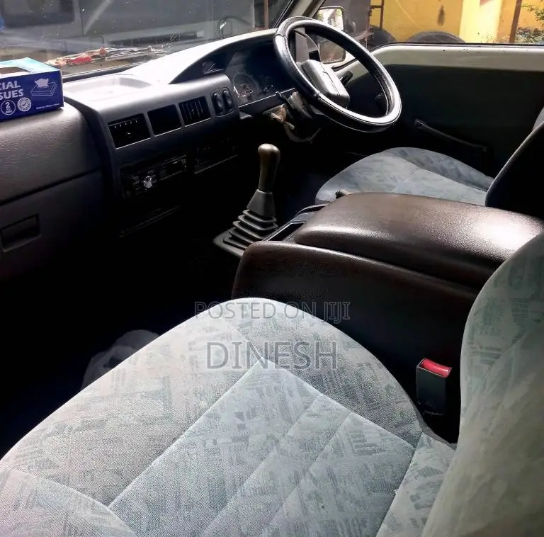 Mitsubishi Po15 2013 Van (Used)