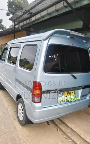 Suzuki Every Semi Join 2001 Van (Used)