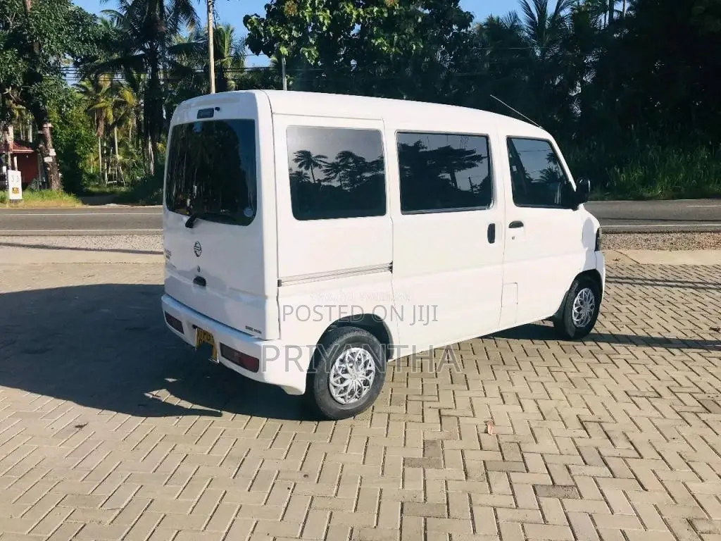 Nissan Clipper 2013 Van (Used)