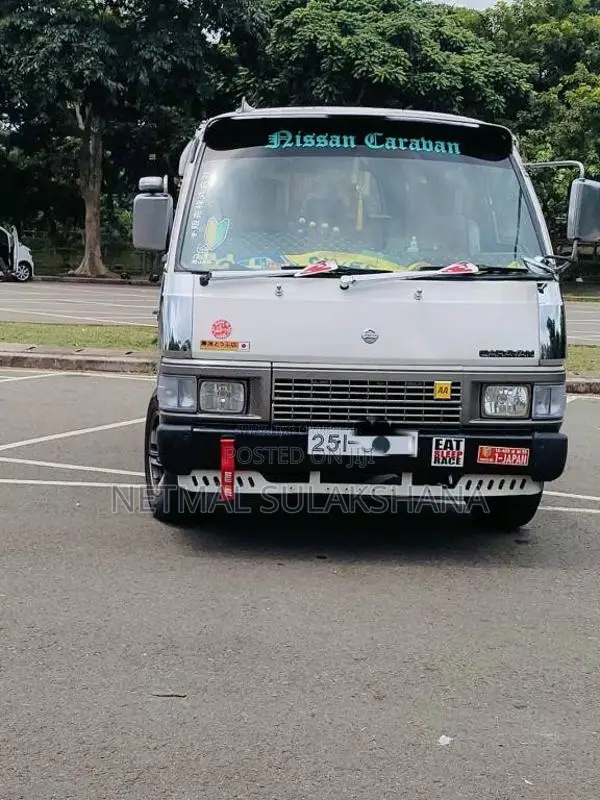 Nissan Caravan 1993 Van (Used)