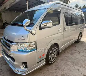 Toyota KDH High Roof 223B 2009 Van (Used)