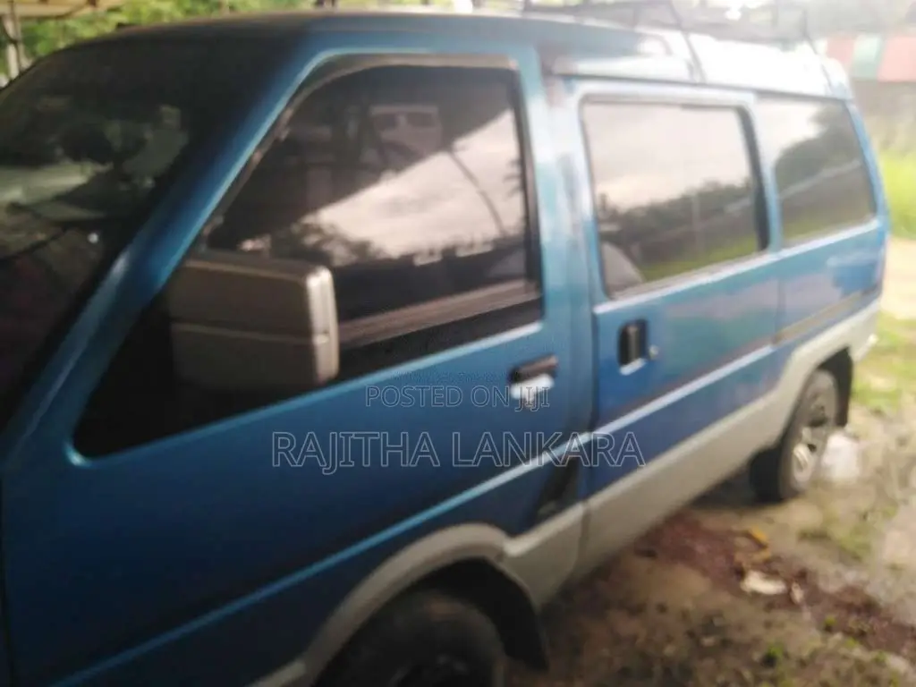 Nissan Largo 1996 Van (Used)