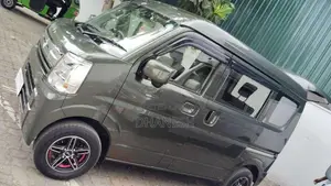 Suzuki Every 2024 Van (Used)