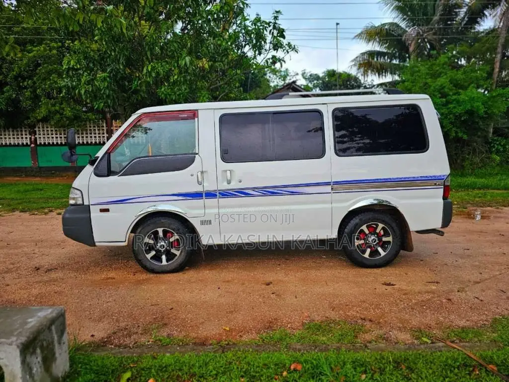 Mazda Bongo Lion Face 2007 Van (Used)