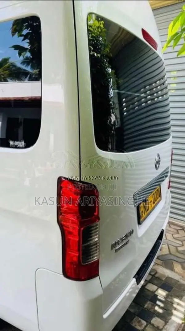 Nissan NV 350 2017 Van (Used)