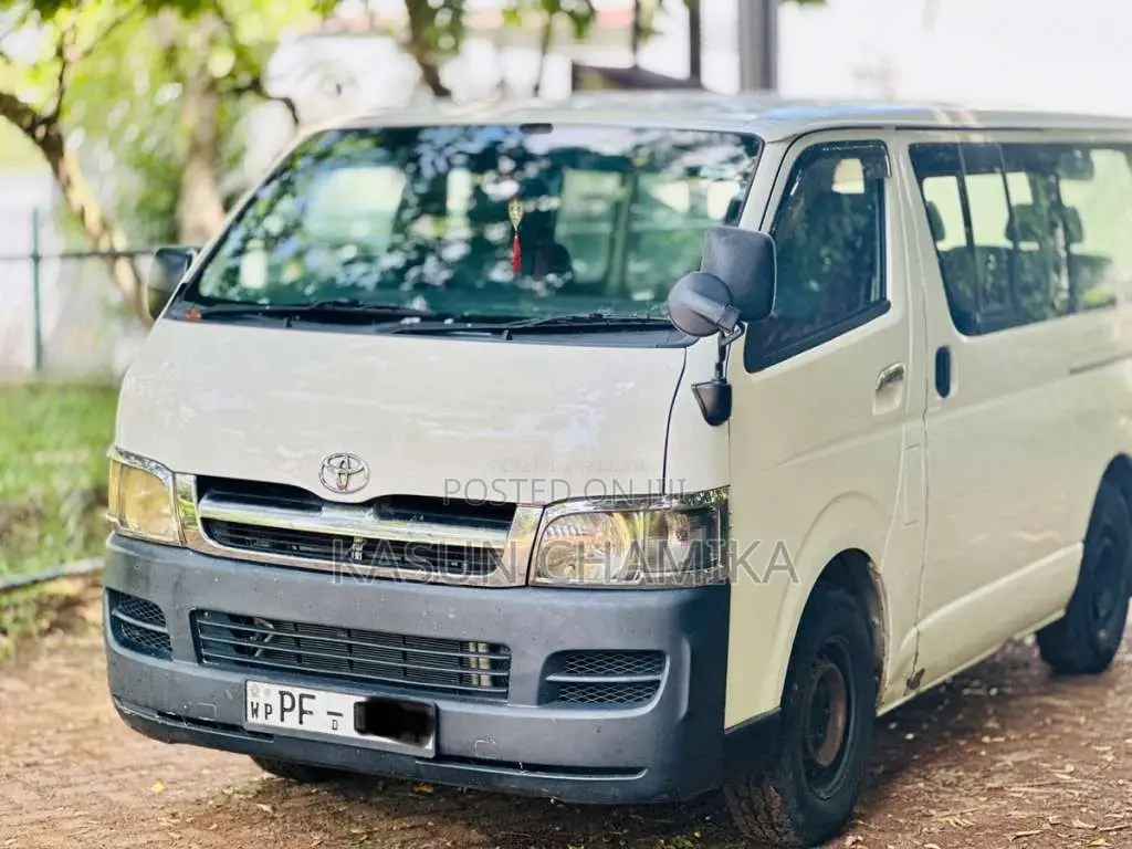 Toyota KDH 200 2006 Van (Used)