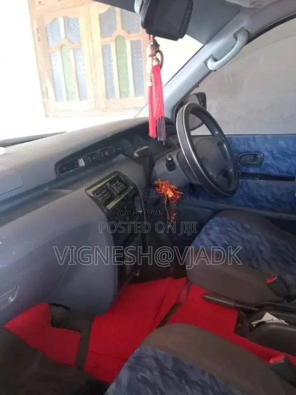 Toyota TOWNACE CR51 NOAH 1996 Van (Used)
