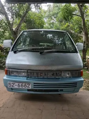 Nissan LARGO 1989 Van (Used)