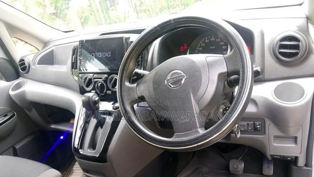 Nissan NV200 2014 Van (Used)