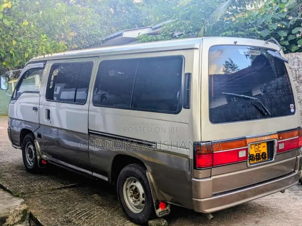 Nissan Caravan 1998 Van (Used)