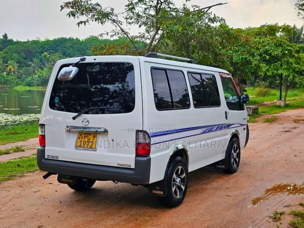 Mazda Bongo Lion Face 2007 Van (Used)