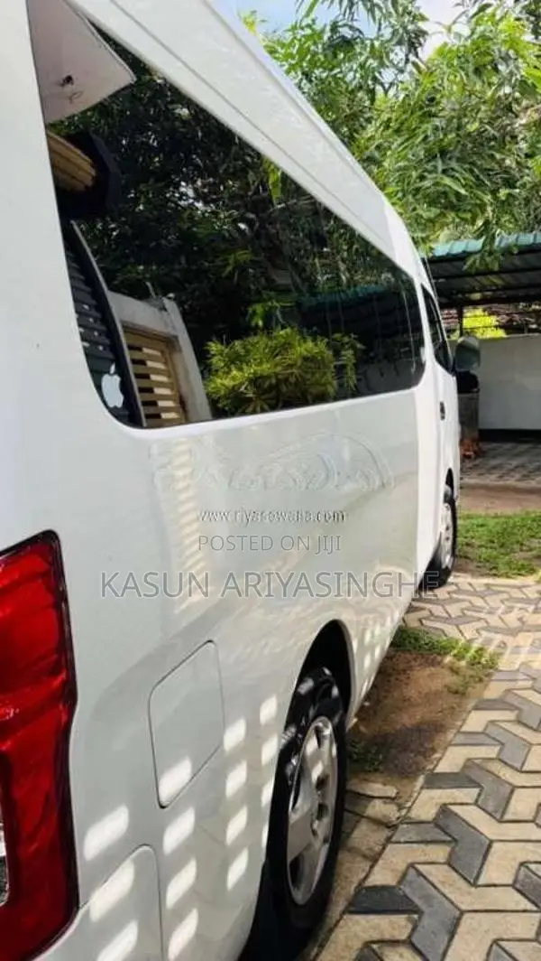 Nissan NV 350 2017 Van (Used)