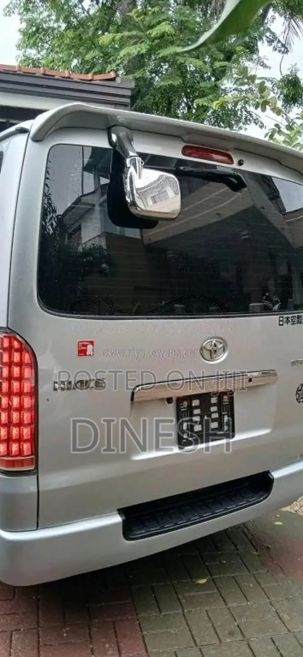 Toyota KDH 2007 Van (Used)