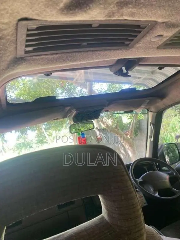 Nissan Caravan 1993 Van (Used)